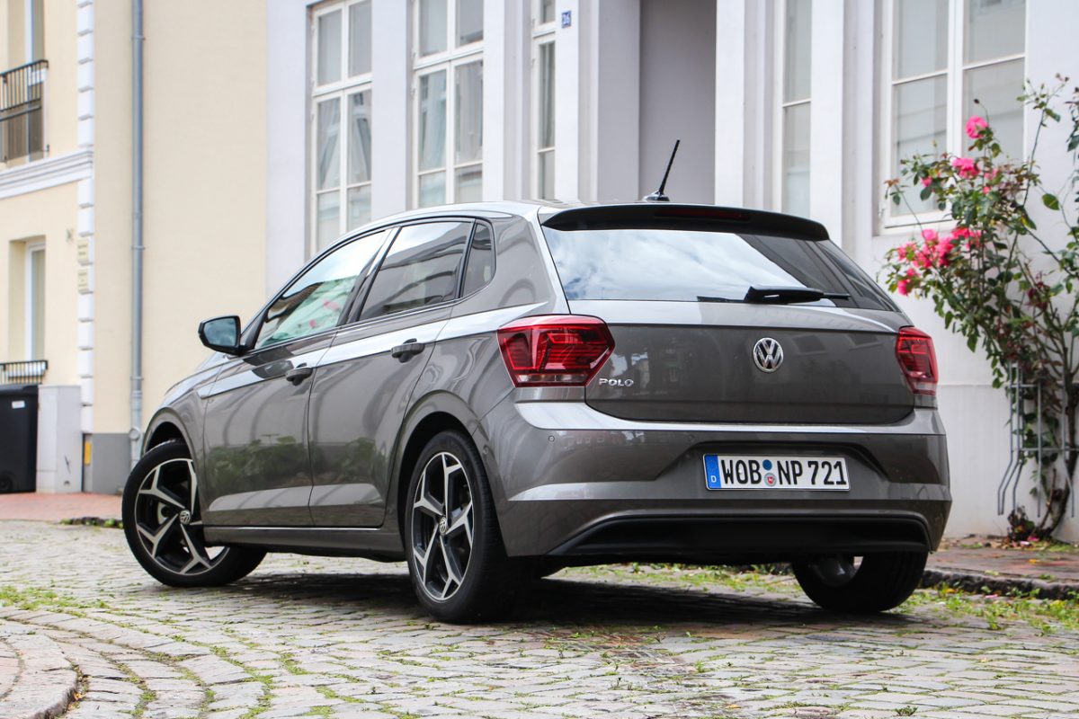 VOLKSWAGEN POLO