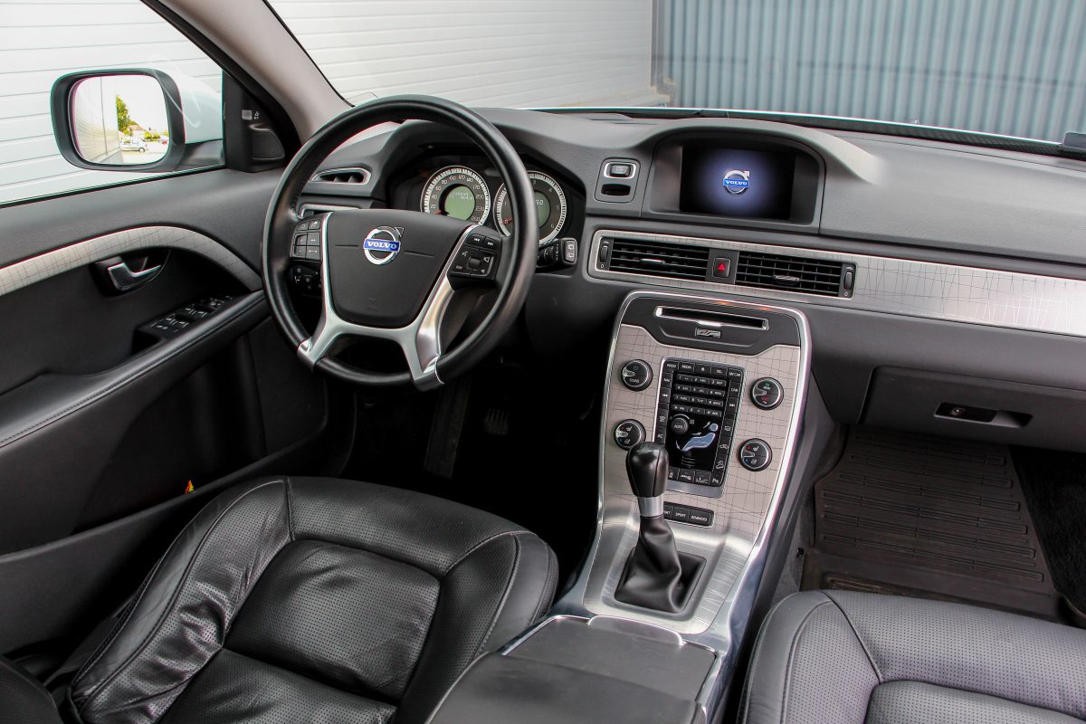 VOLVO XC70