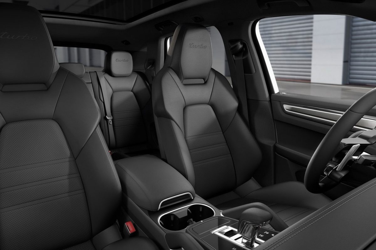 PORSCHE CAYENNE