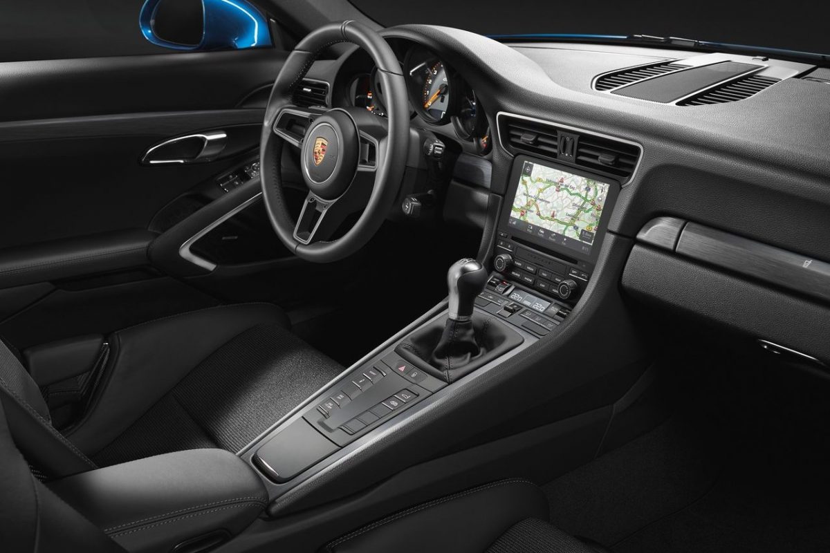 PORSCHE 911