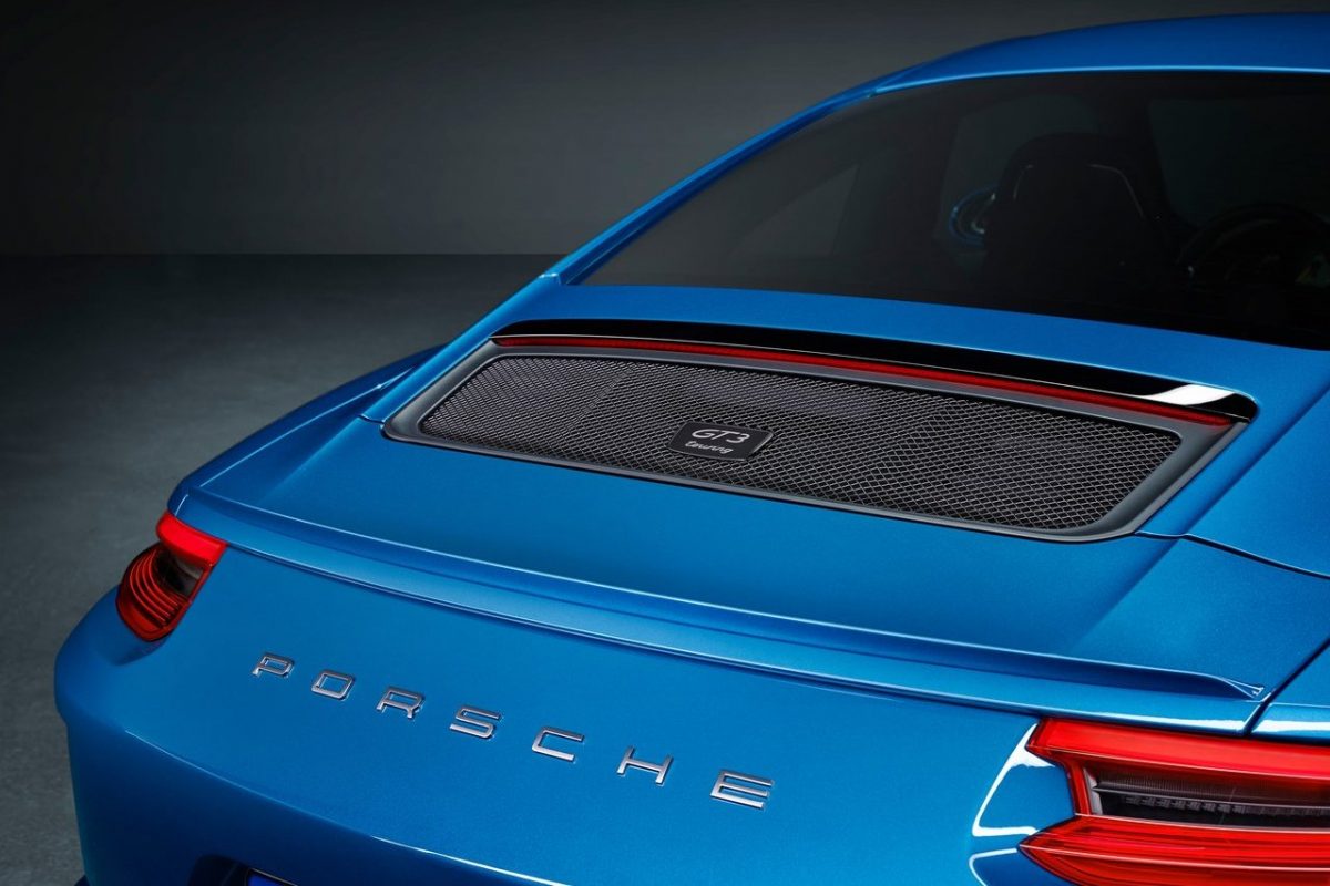 PORSCHE 911