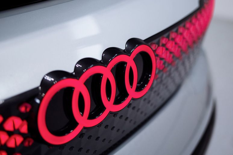 AUDI