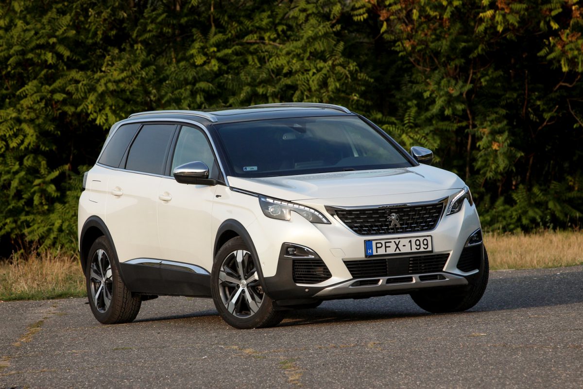 PEUGEOT 5008