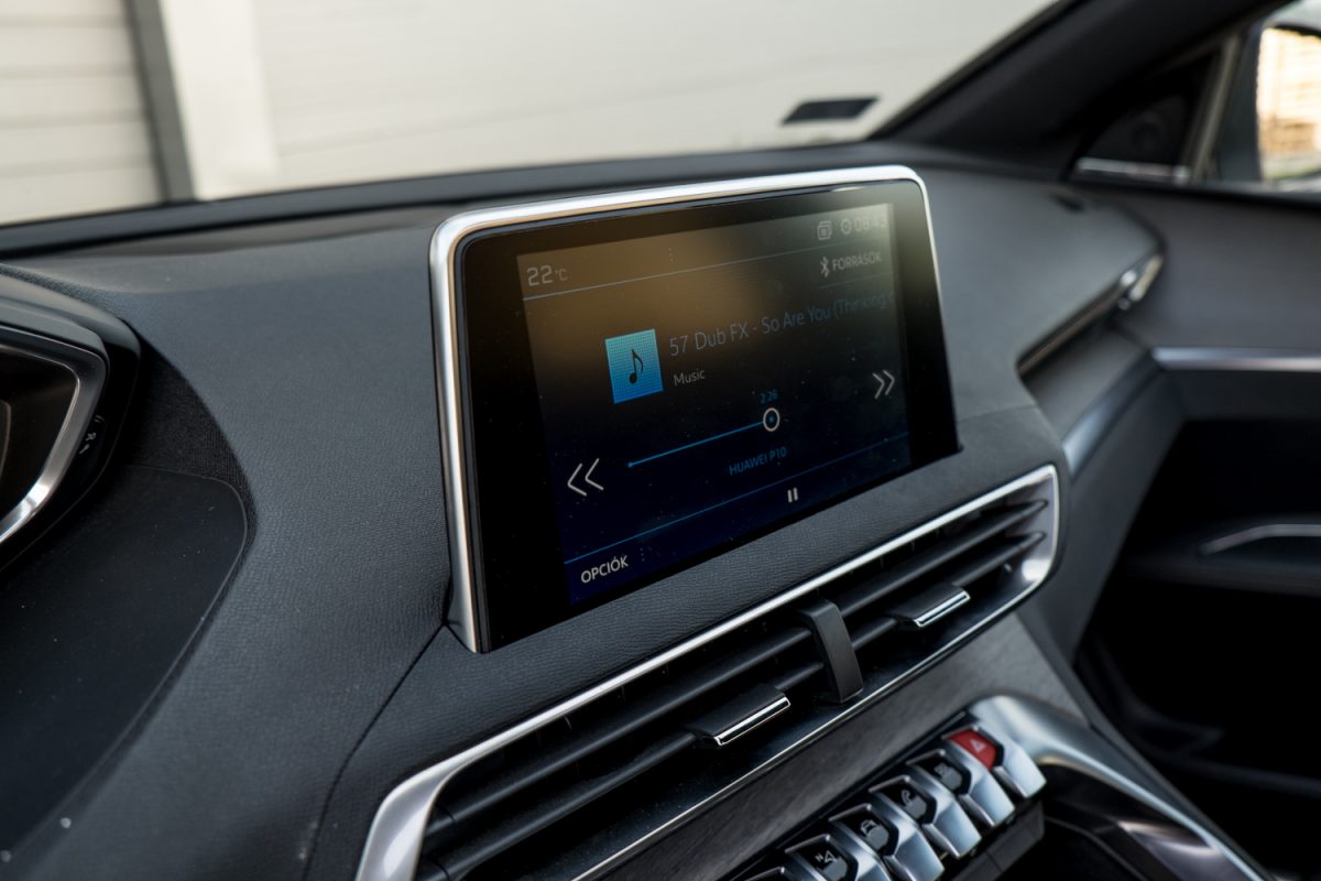 PEUGEOT 5008