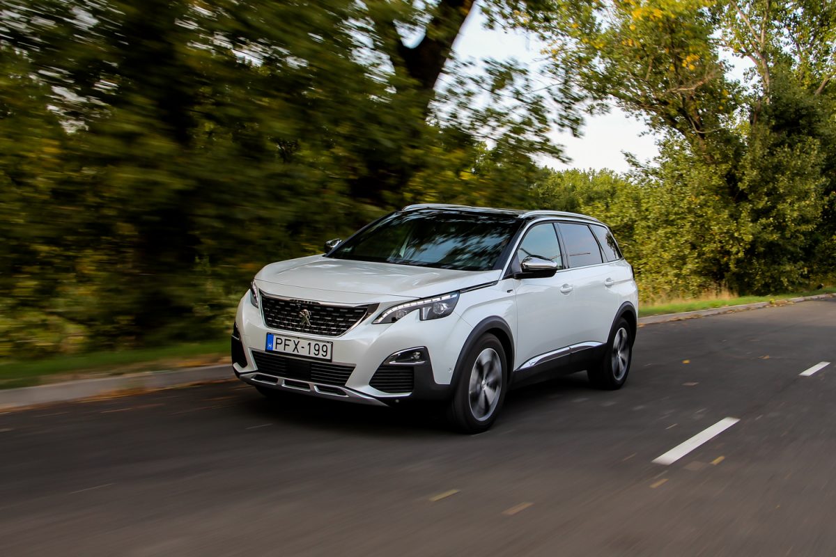 PEUGEOT 5008
