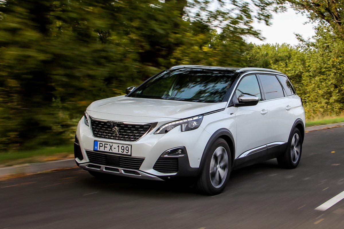 PEUGEOT 5008