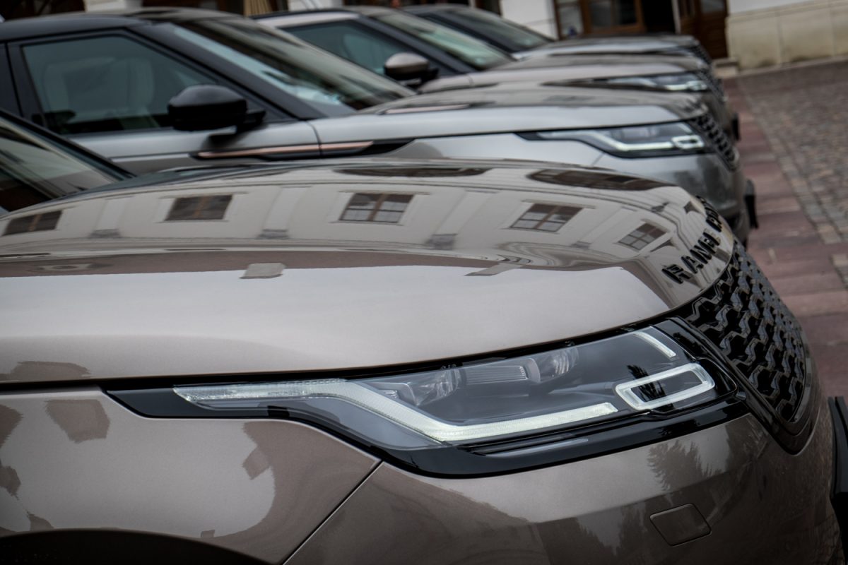 LAND ROVER RANGE ROVER VELAR