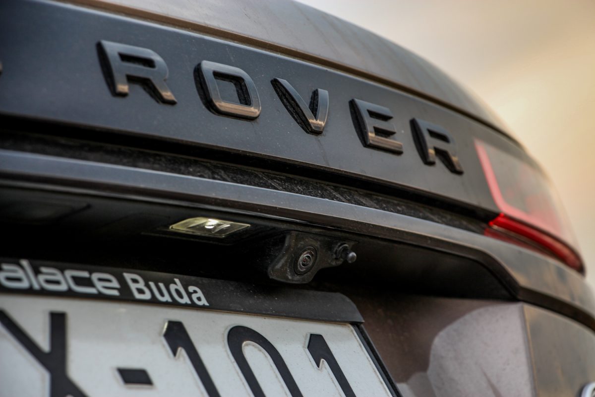 LAND ROVER RANGE ROVER VELAR