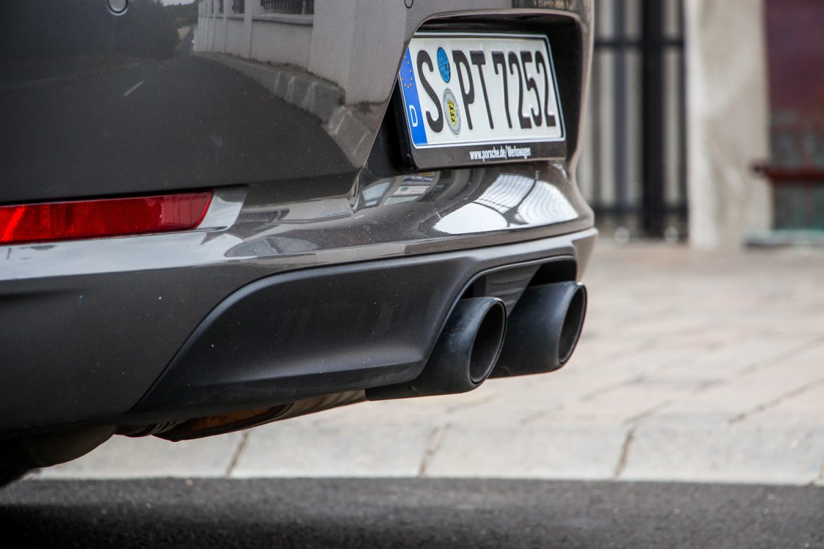 PORSCHE 911