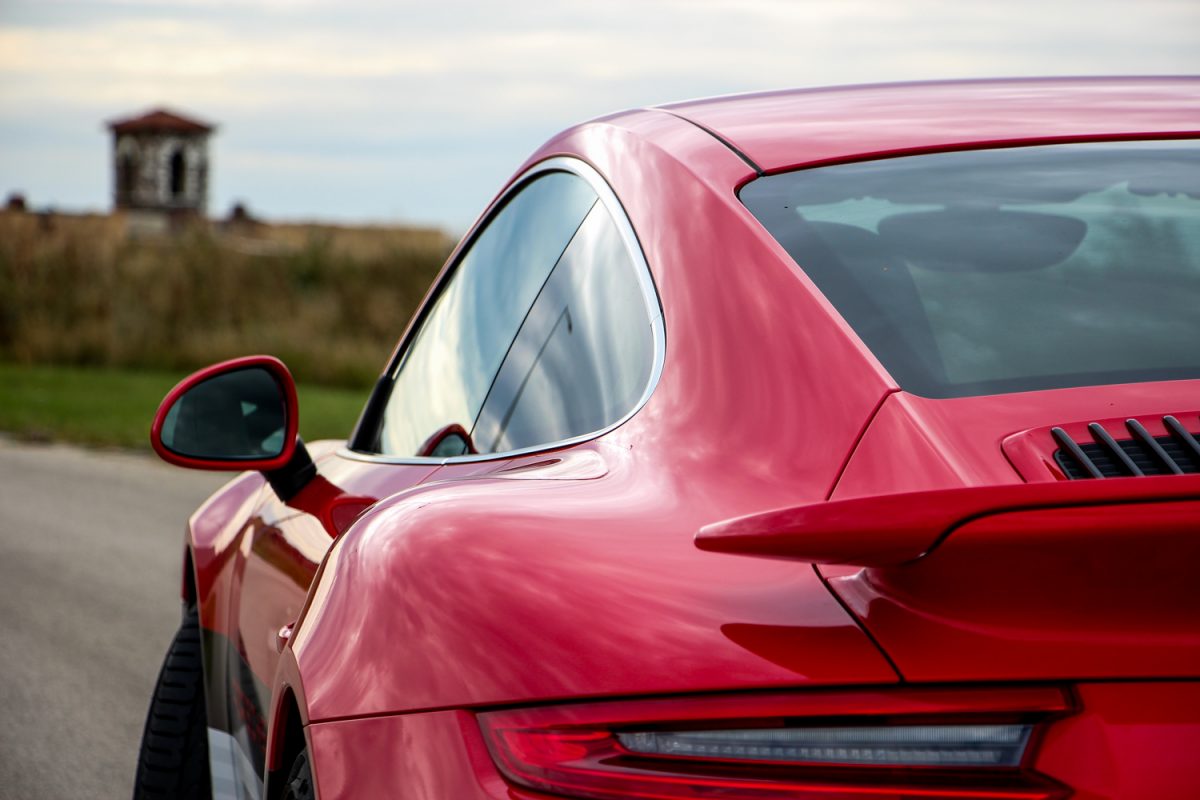 PORSCHE 911