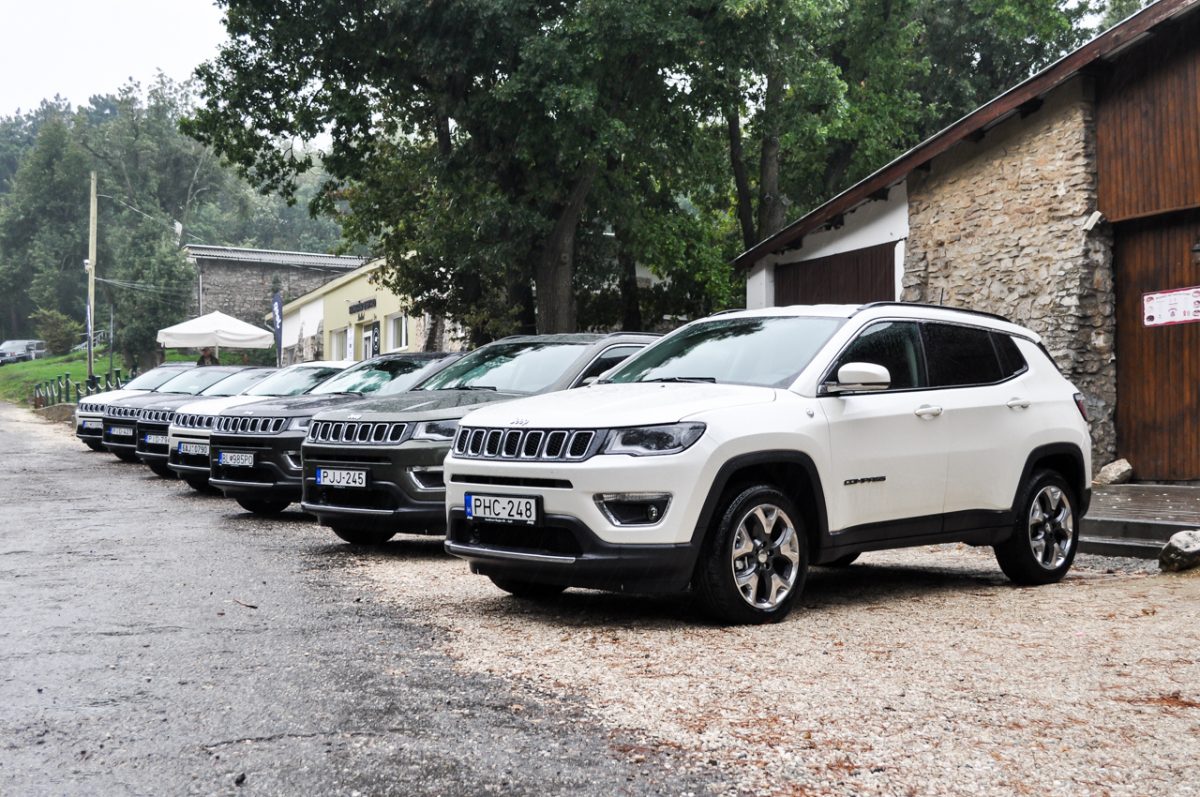JEEP COMPASS