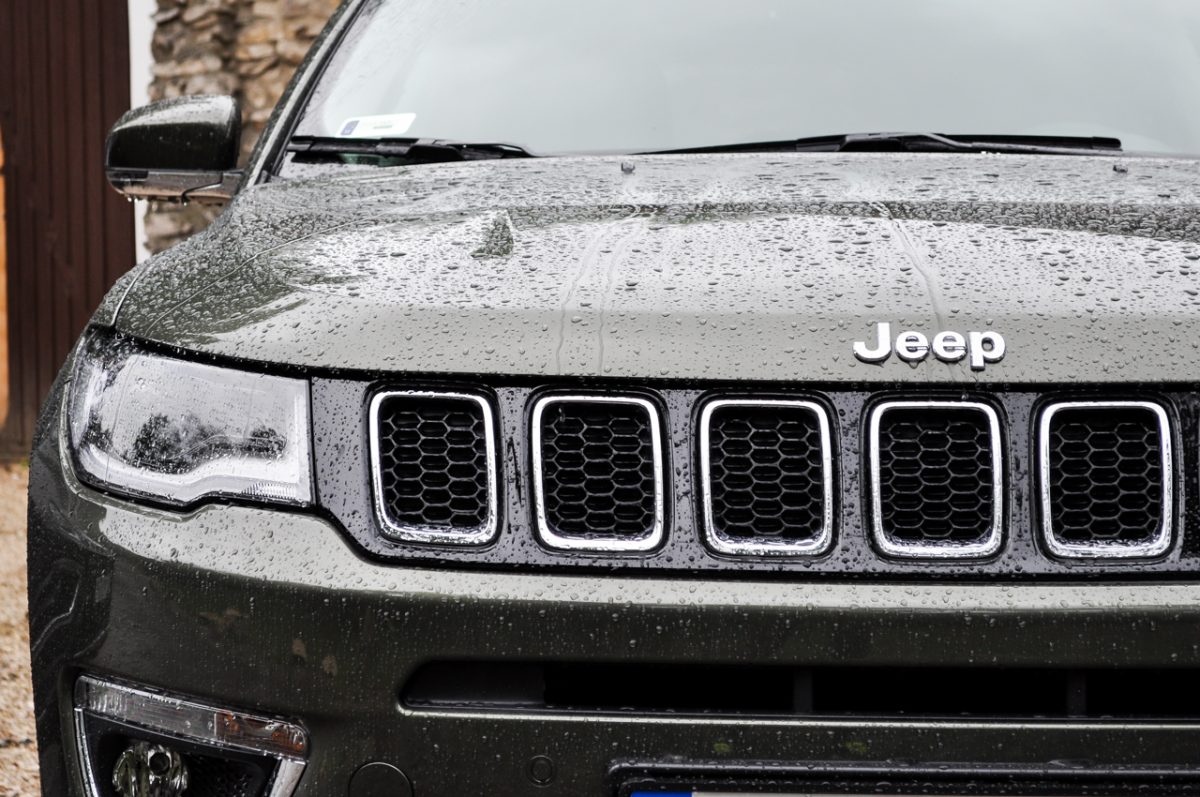JEEP COMPASS