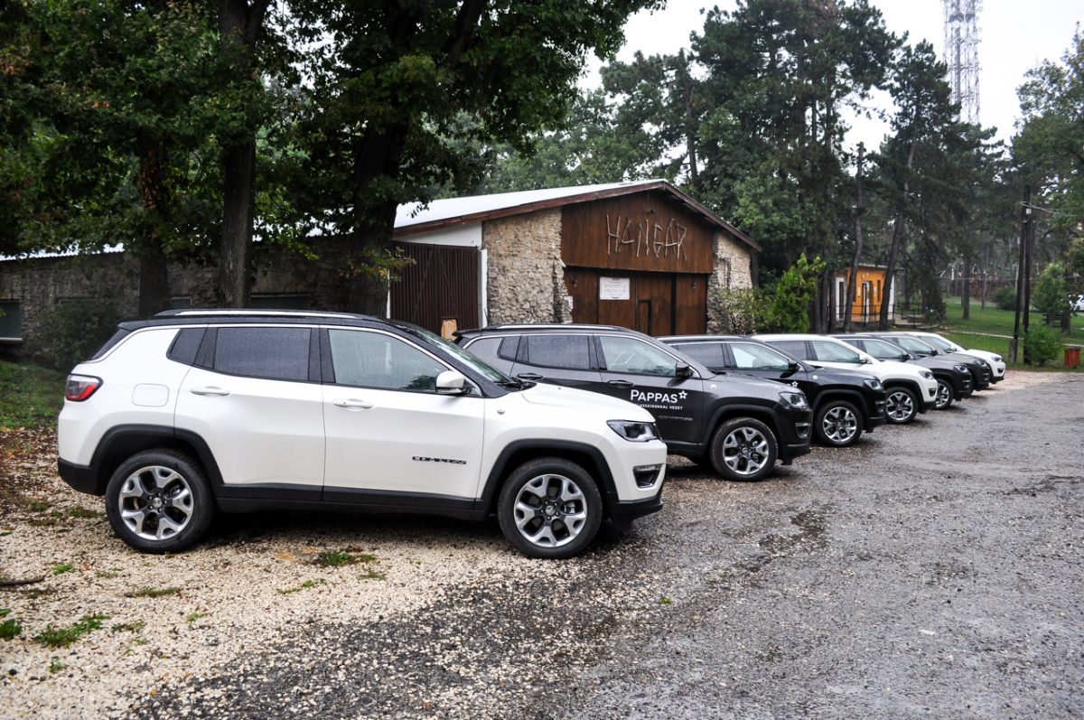 JEEP COMPASS