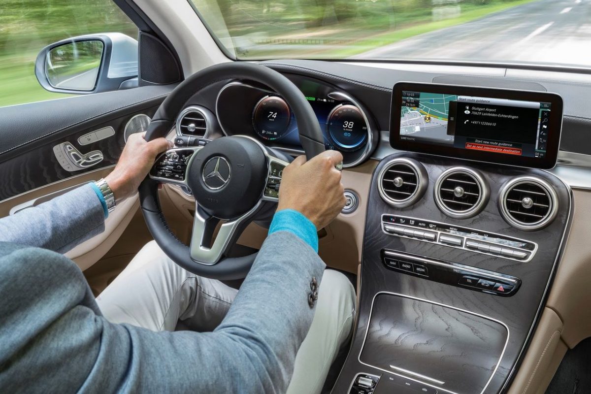 MERCEDES-BENZ