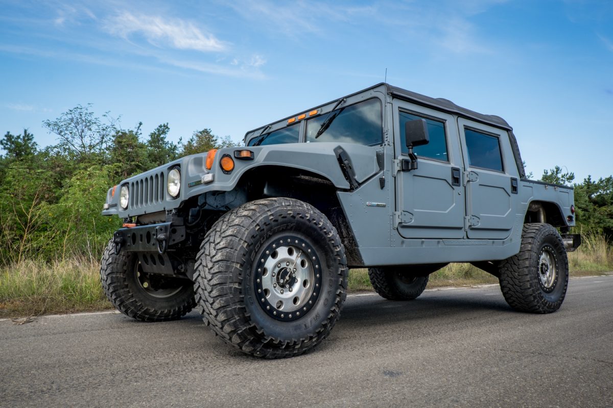 HUMMER H1