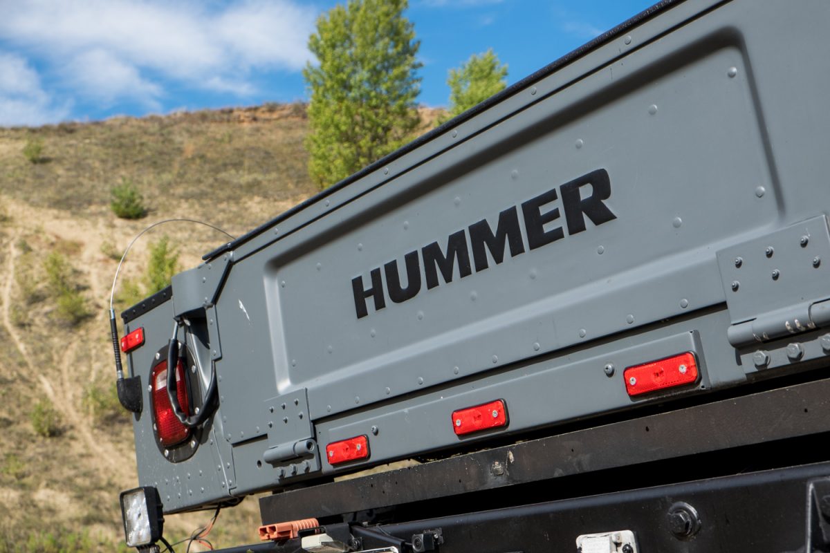 HUMMER H1