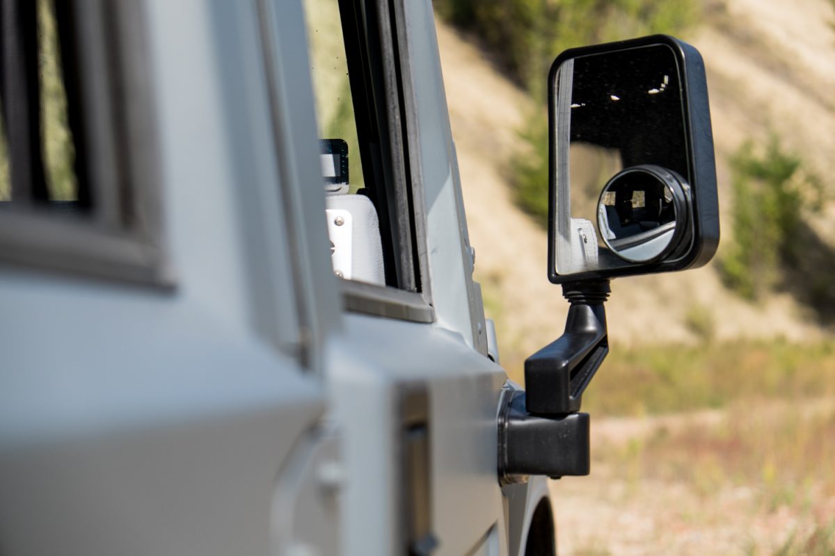 HUMMER H1