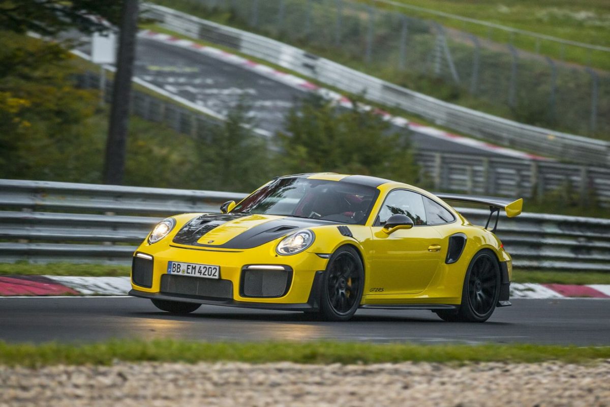 PORSCHE 911