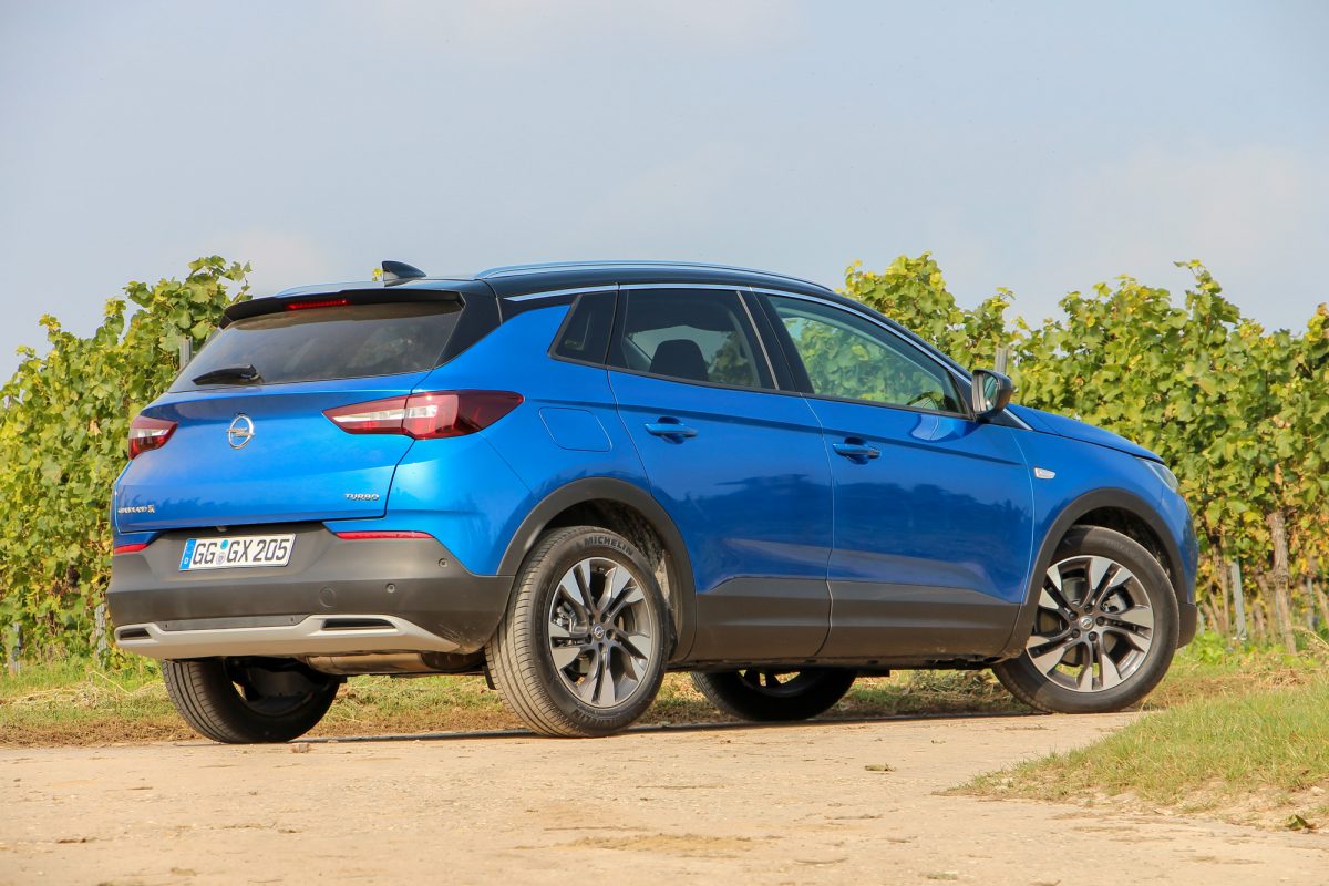 OPEL GRANDLAND X