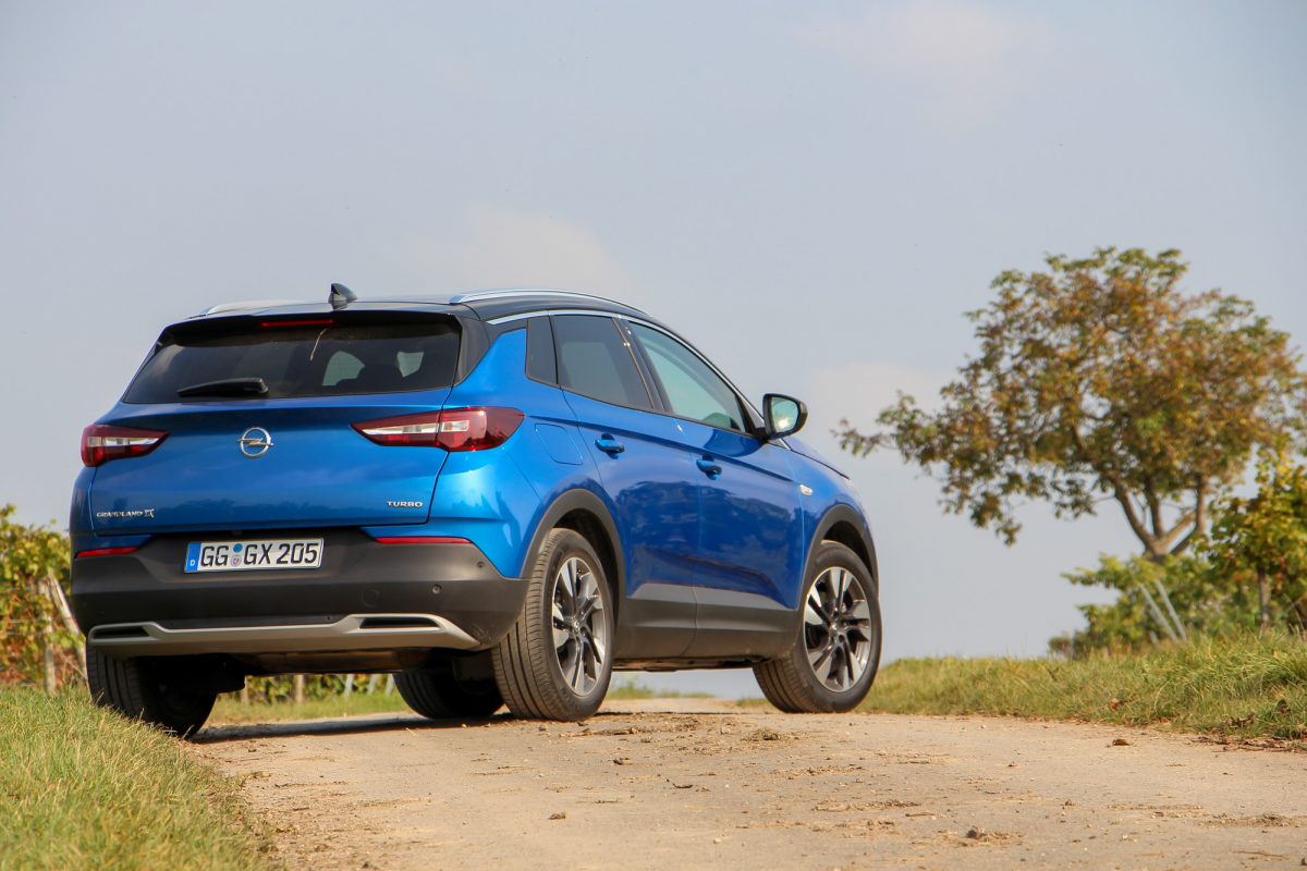 OPEL GRANDLAND X