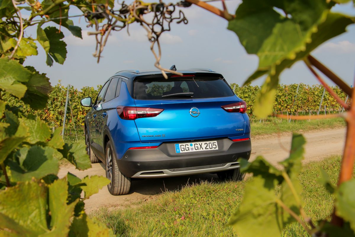 OPEL GRANDLAND X