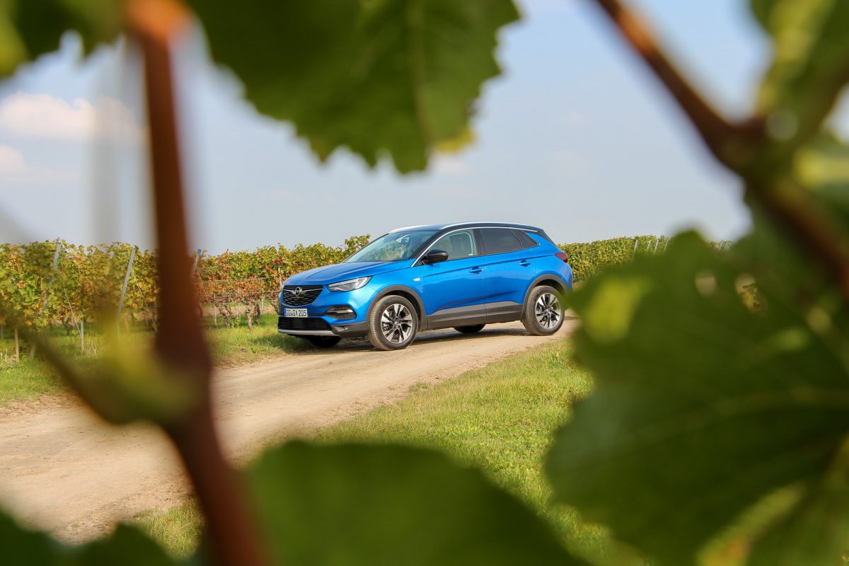 OPEL GRANDLAND X