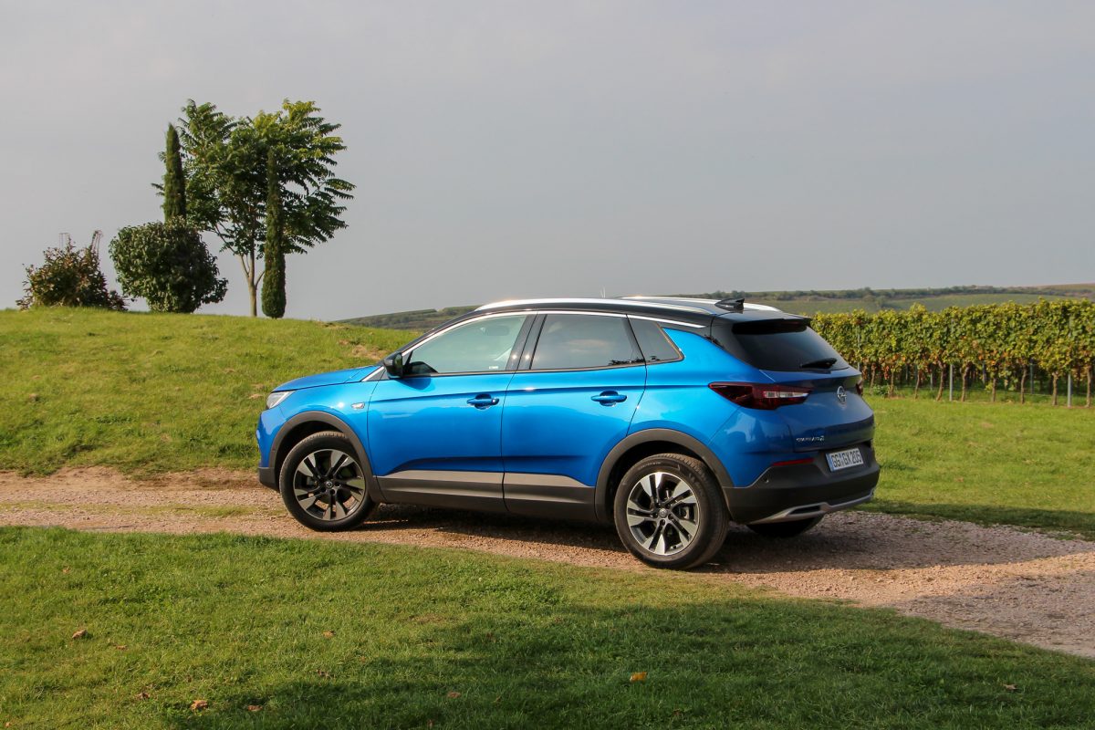 OPEL GRANDLAND X