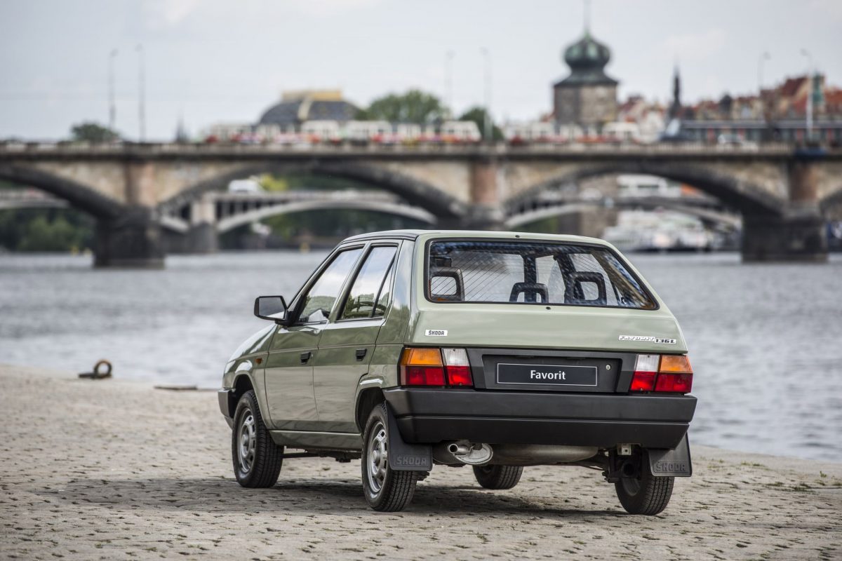 SKODA FAVORIT
