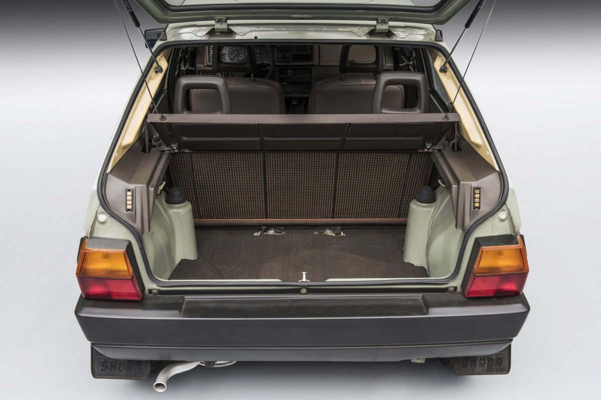 SKODA FAVORIT