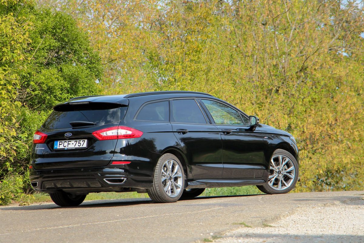 FORD MONDEO