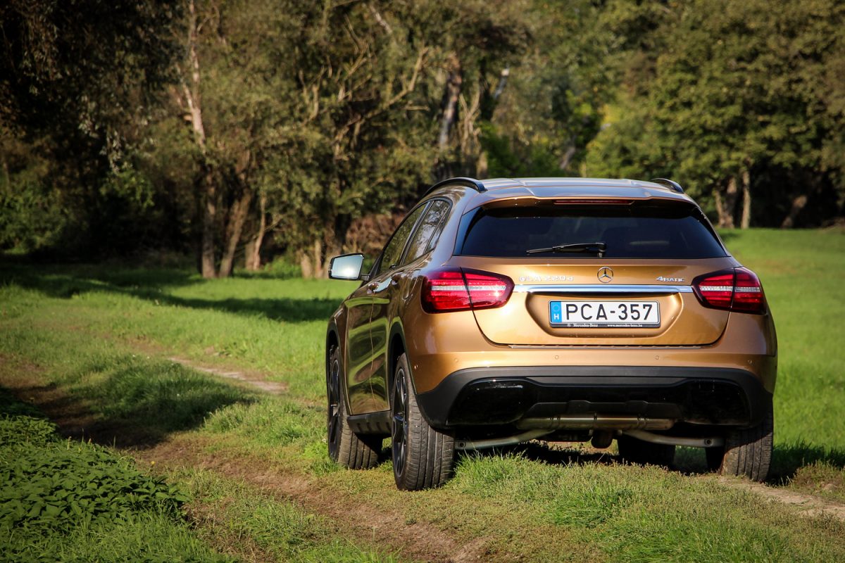 MERCEDES-BENZ GLA-OSZTÁLY