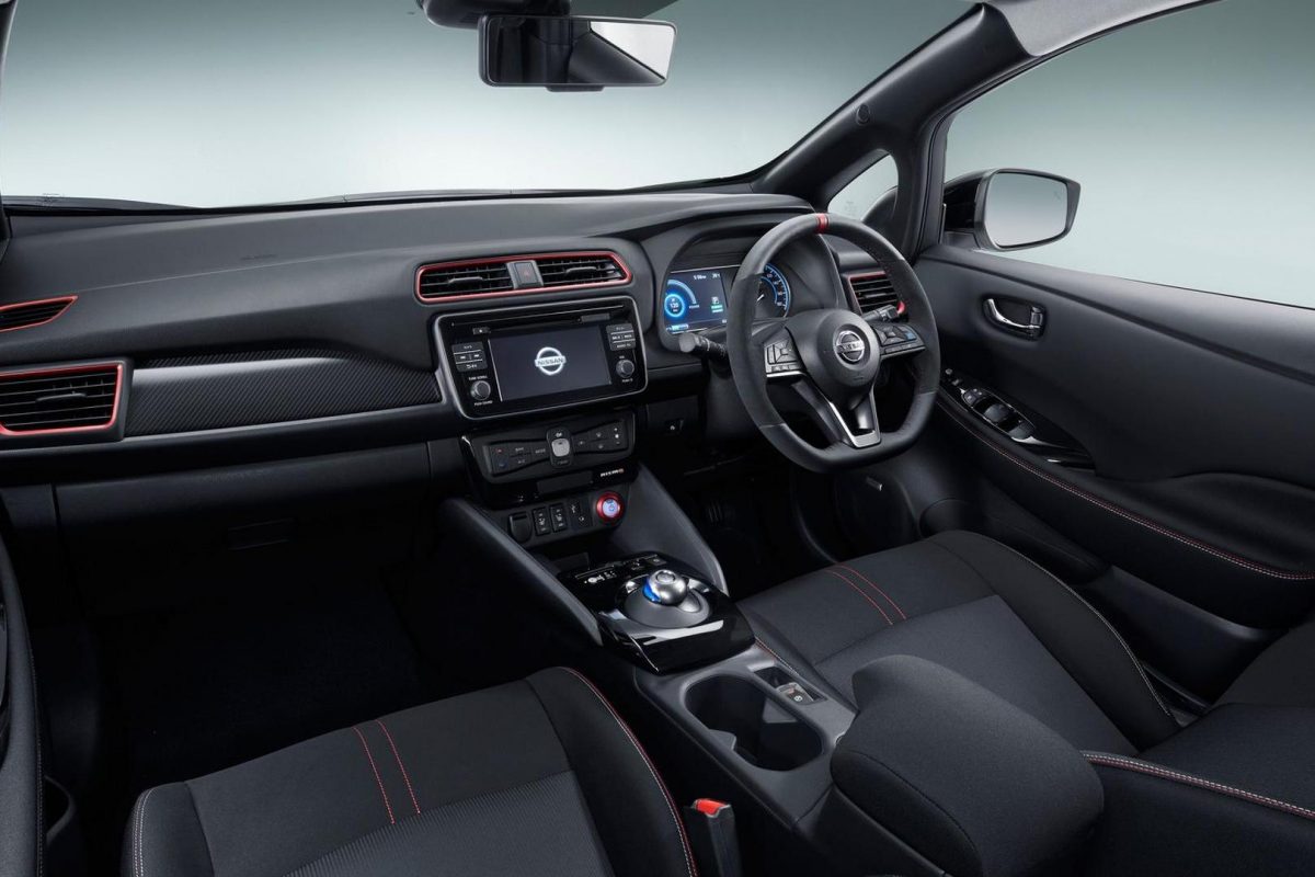 NISSAN LEAF