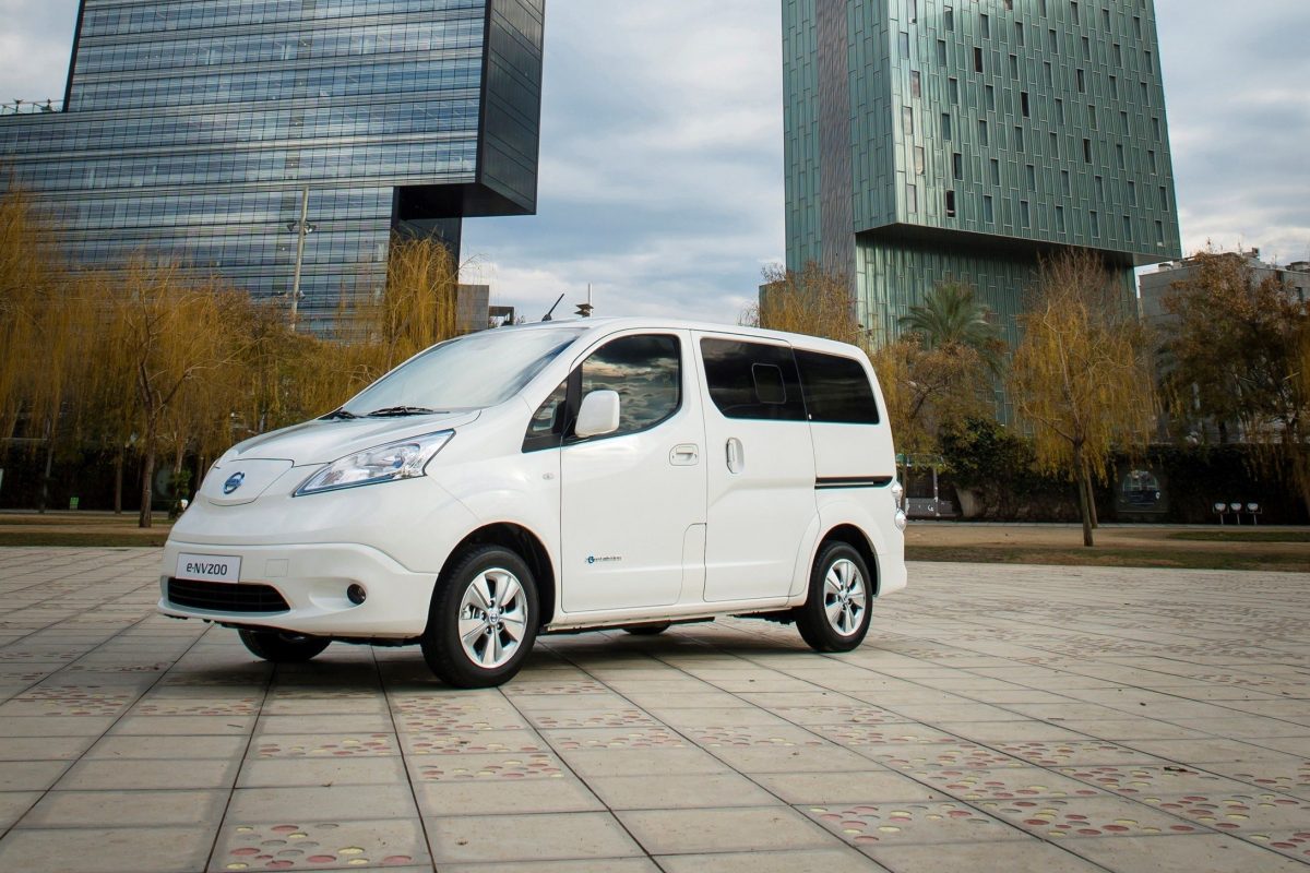 NISSAN NV200