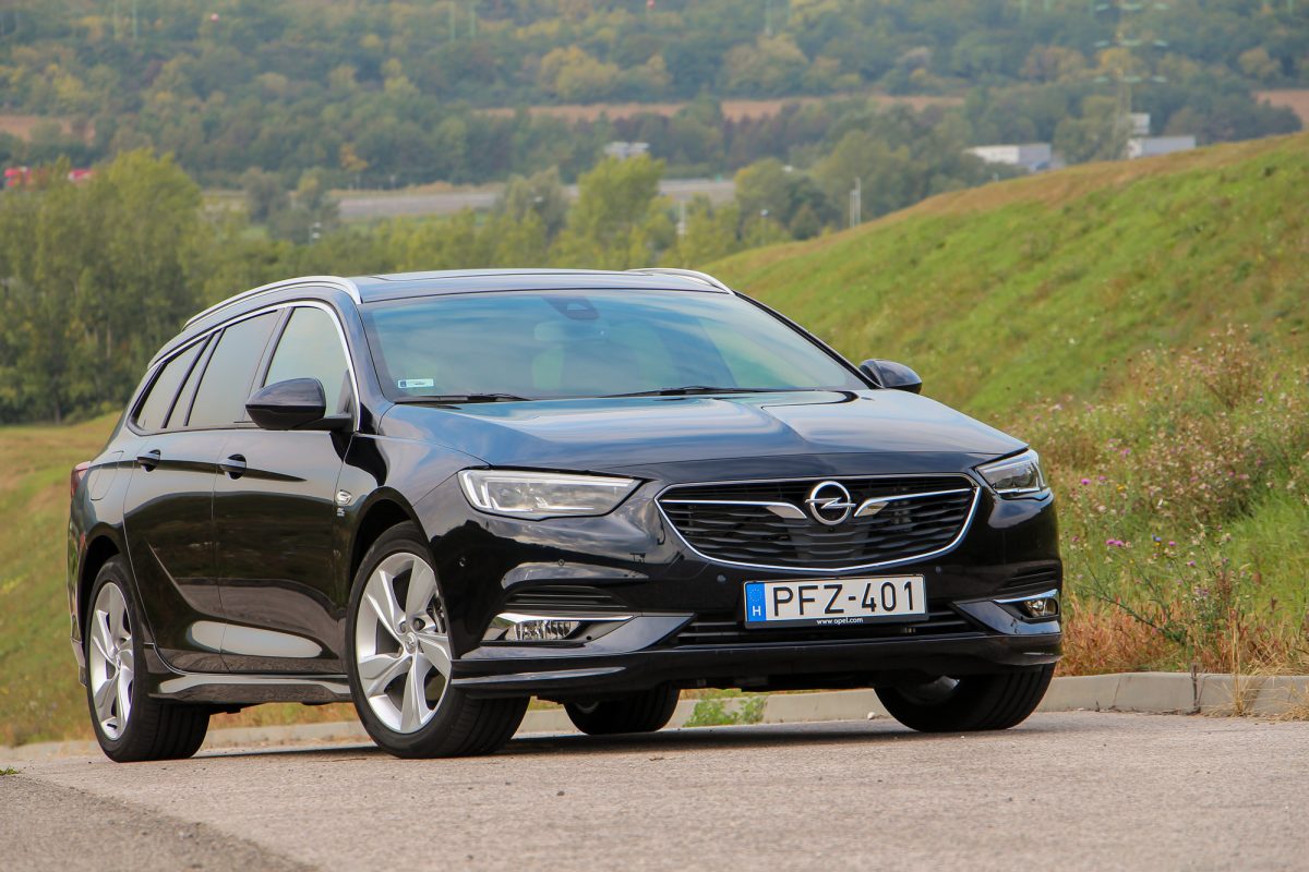 OPEL INSIGNIA
