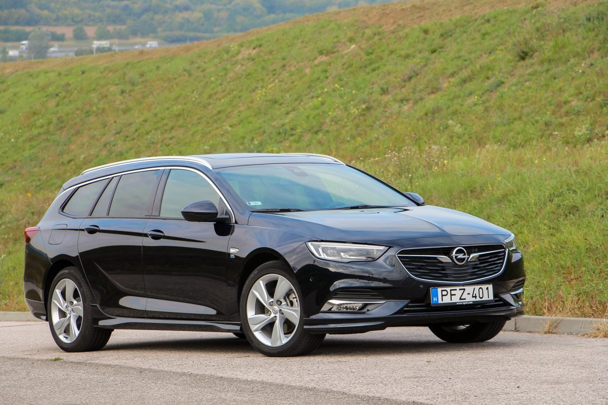 OPEL INSIGNIA
