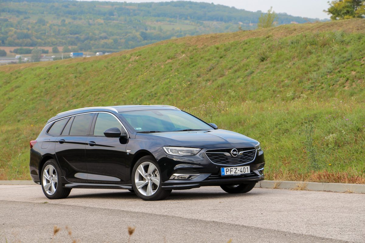 OPEL INSIGNIA