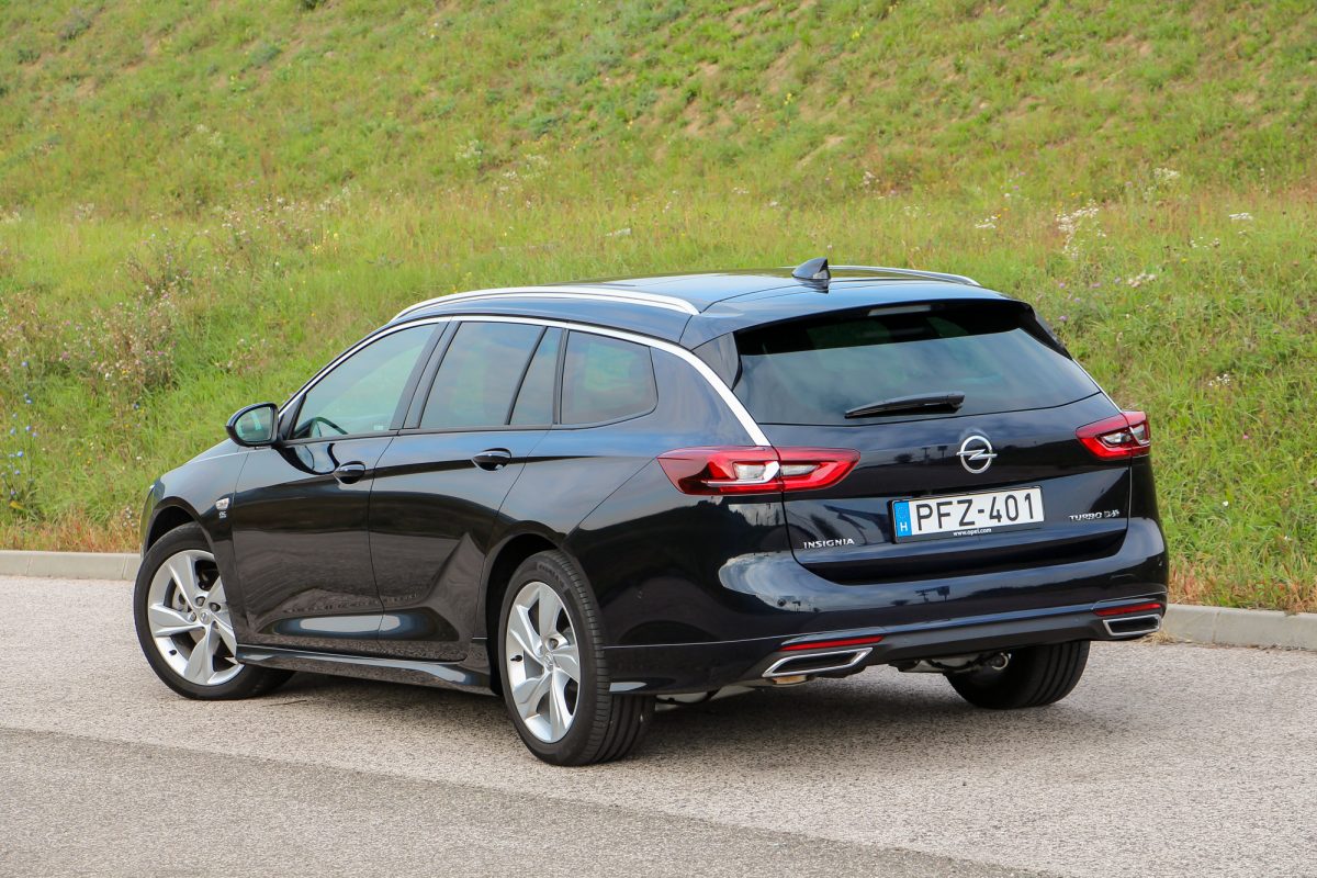 OPEL INSIGNIA