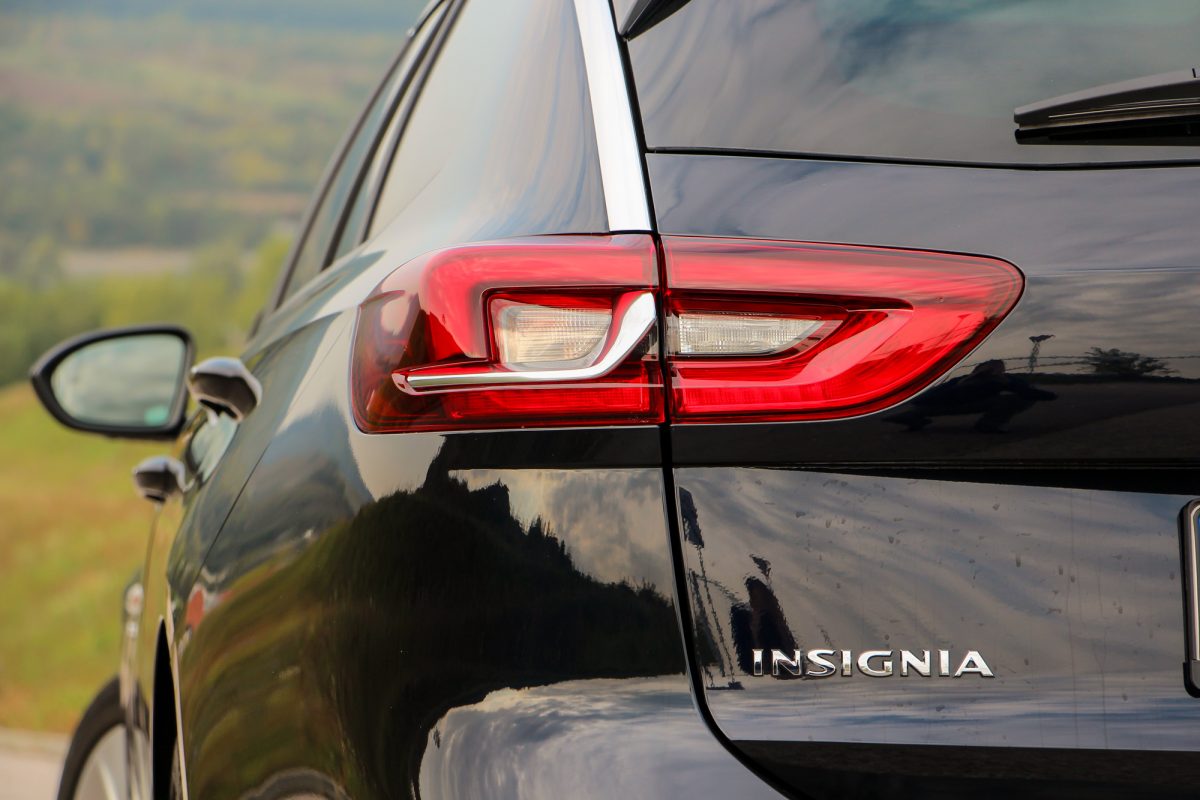 OPEL INSIGNIA