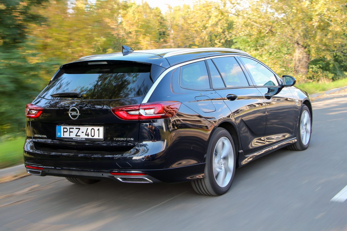 OPEL INSIGNIA