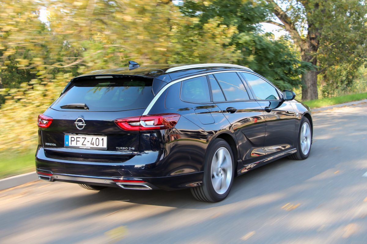 OPEL INSIGNIA