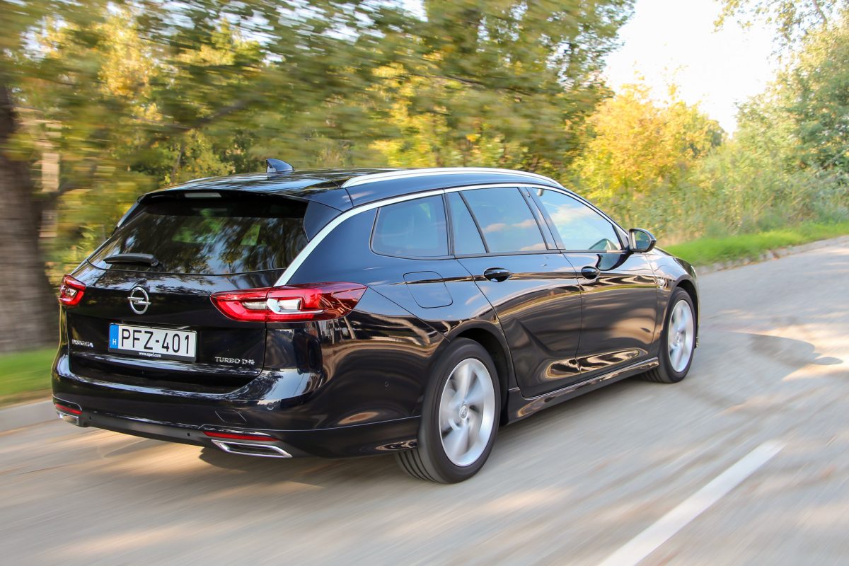 OPEL INSIGNIA