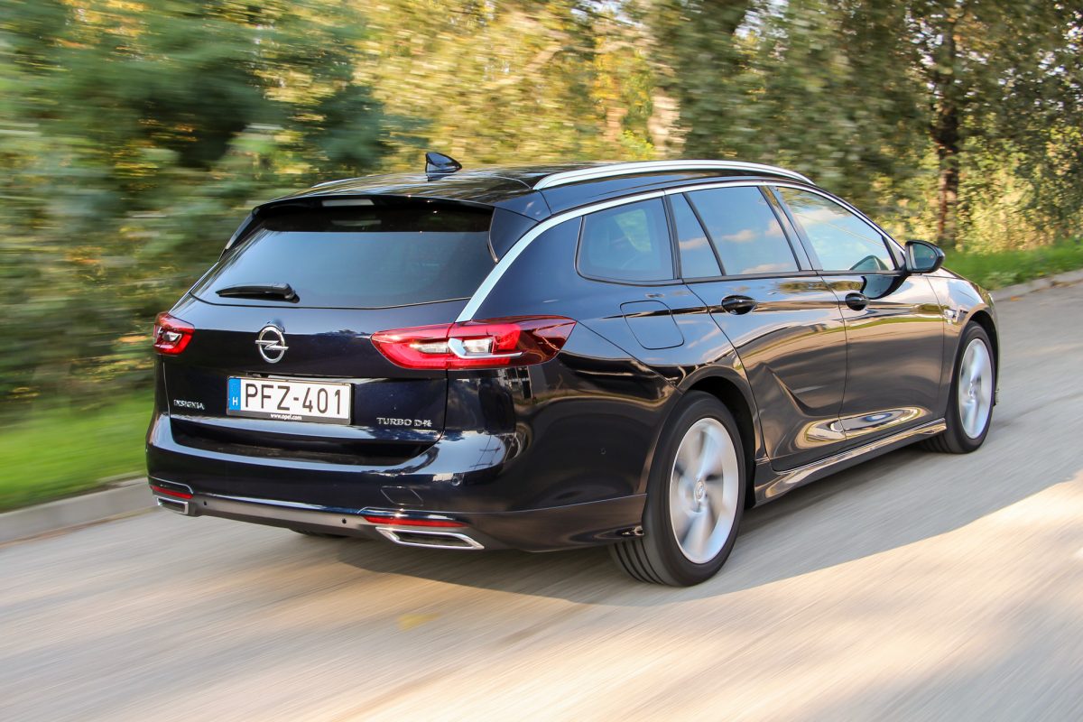 OPEL INSIGNIA