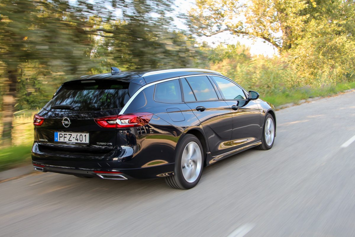 OPEL INSIGNIA