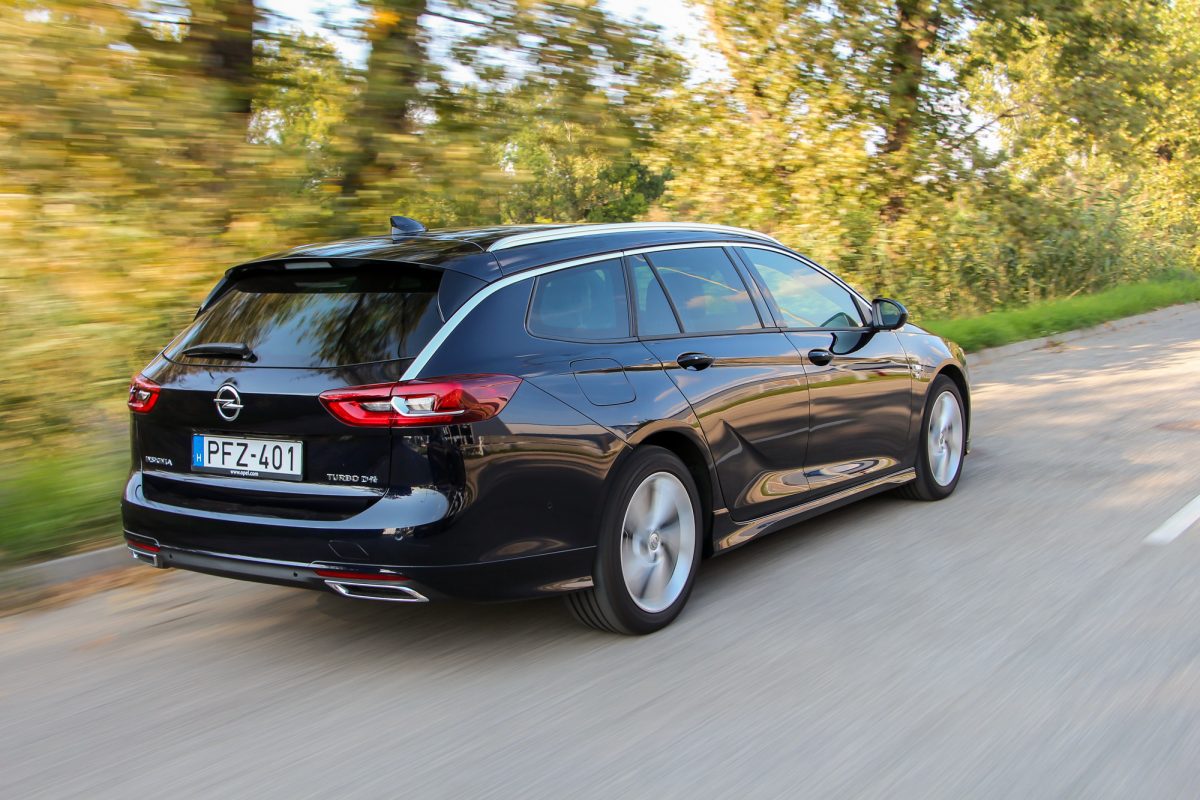 OPEL INSIGNIA