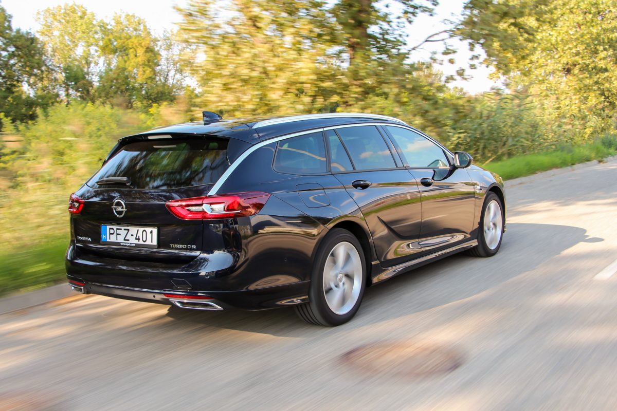 OPEL INSIGNIA