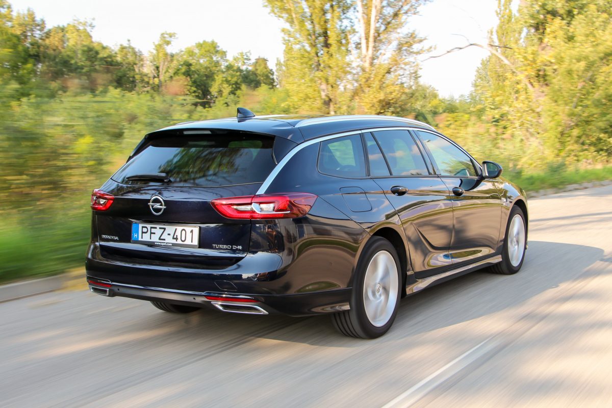 OPEL INSIGNIA