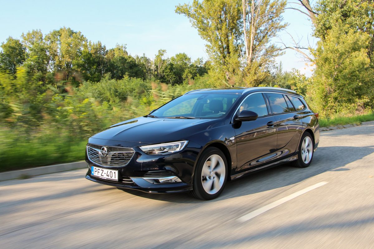 OPEL INSIGNIA