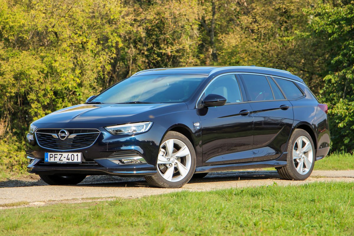 OPEL INSIGNIA