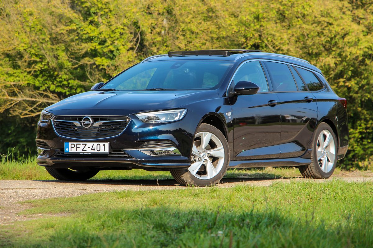 OPEL INSIGNIA