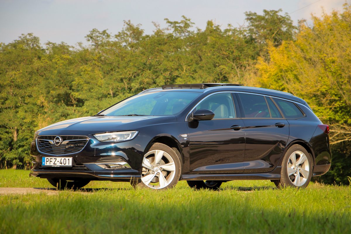 OPEL INSIGNIA